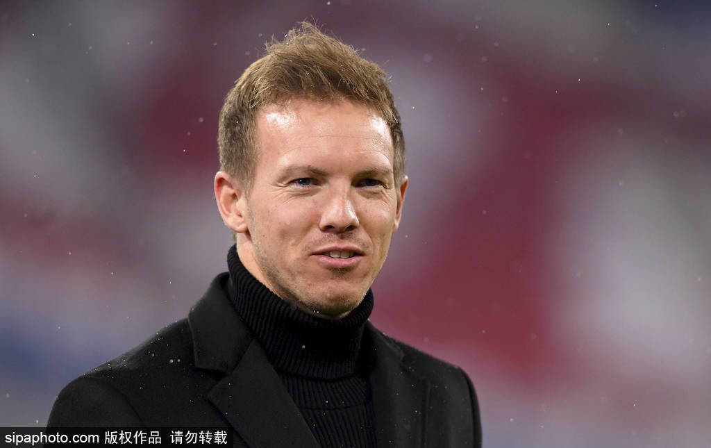 《蜂蜜的针》曝终极预告 袁泉上演除害猎杀法则3453人看过 《阳光女子合唱团》MV上线 A-lin歌唱爱与幸福2103人看过 《天才游戏》曝预告 彭昱畅丁禹兮化身纯恨宿敌2667人看过 《纯真年代的爱情》研讨会 孙千王天辰忆拍摄往3157人看过 新闻首页 电影新闻首页 明星新闻 华语 海外 成龙、梁朝伟、小贝、李栋旭等观战NBA中国赛 日前，25-26赛季NBA季前赛在中国澳门举行，成龙、梁朝伟 、刘嘉玲、任达华、大卫·贝克汉姆、林书豪、李小鹏、李栋旭、刘宪华、杜华、李汶翰等到场观.Disney+剧集《诉讼女王》（All\'s Fair）在化学之家举行首映礼。